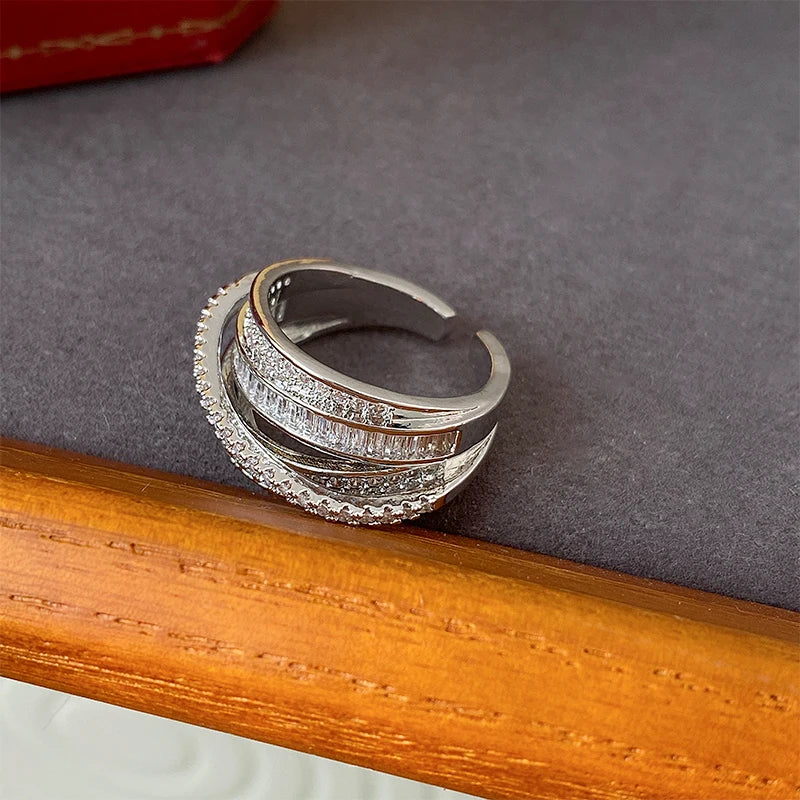 Anel feminino clássico