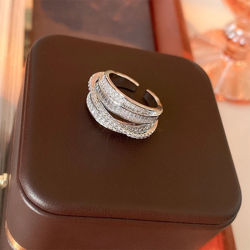 Anel feminino clássico